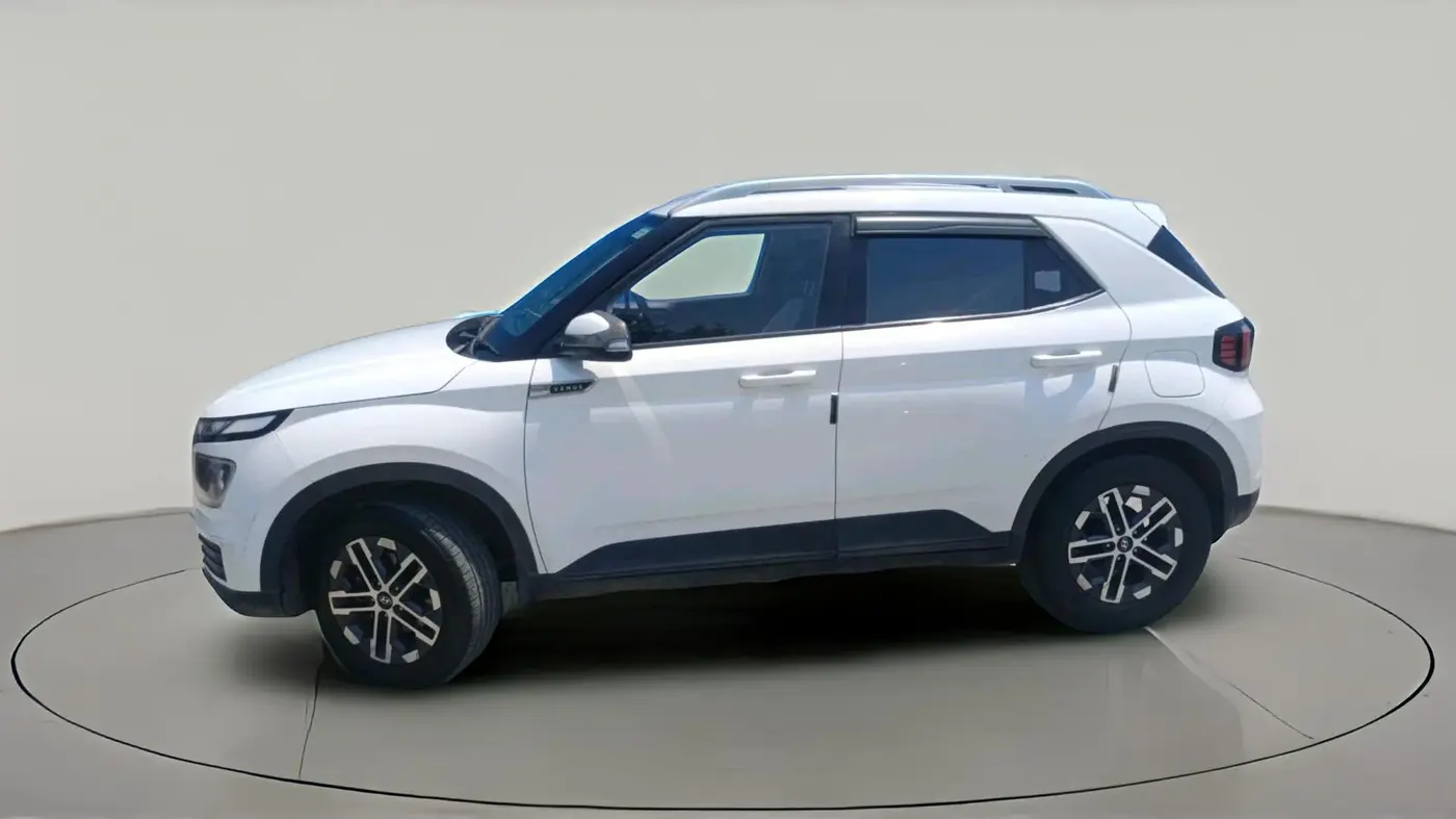 2022 Hyundai VENUE SX 1.5 CRDI, Diesel, Manual, 77,579 km, exterior