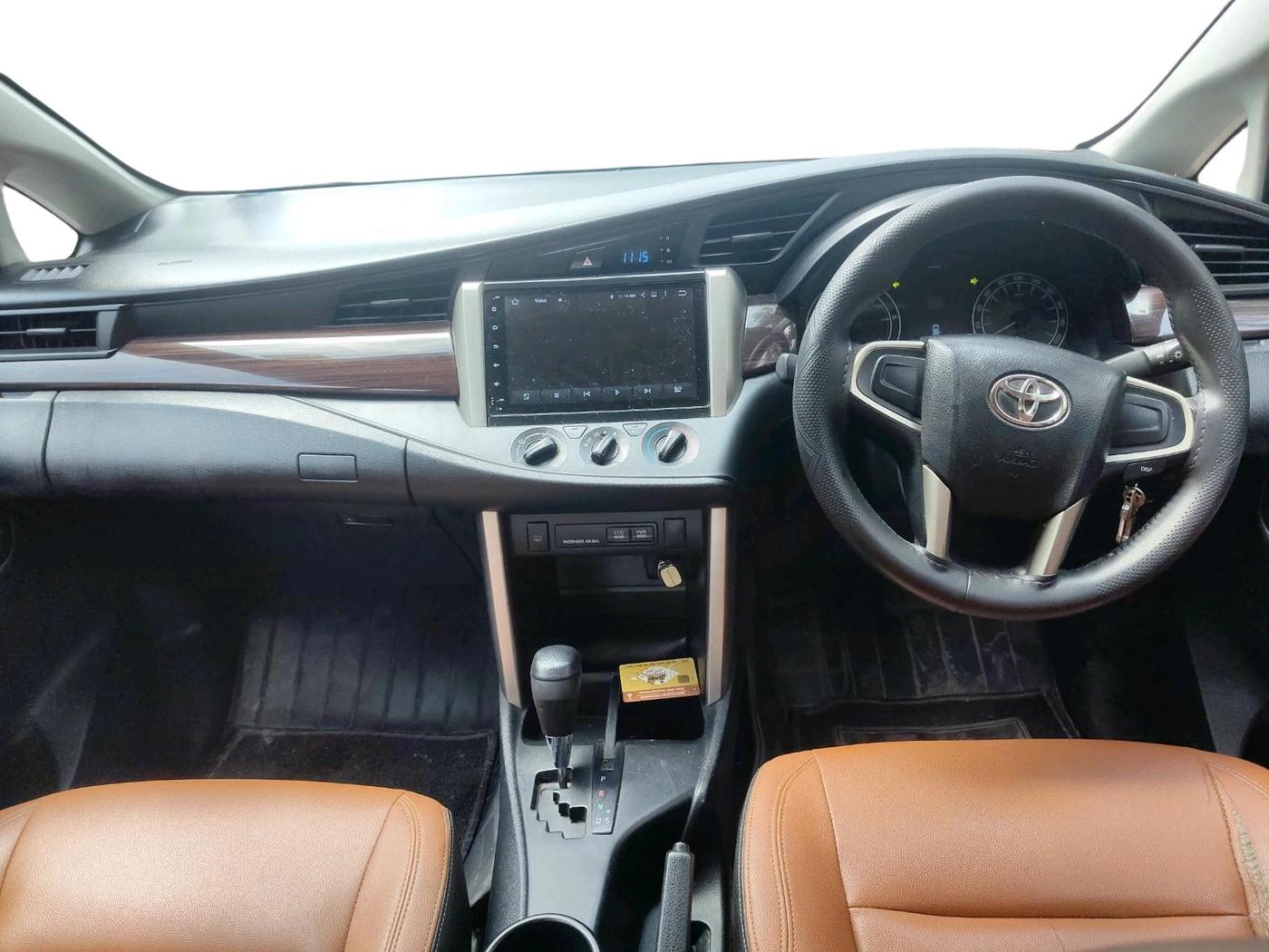 2017 Toyota Innova Crysta 2.8 GX AT 7 STR, Diesel, Automatic, 1,13,439 km, interior