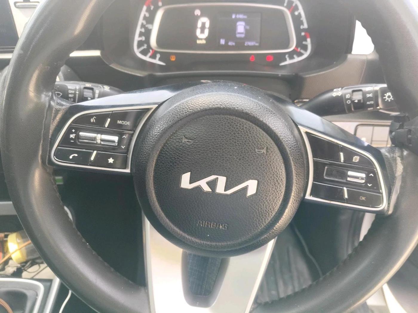2023 KIA SONET HTK PLUS 1.0 IMT, Petrol, Manual, 27,697 km, interior