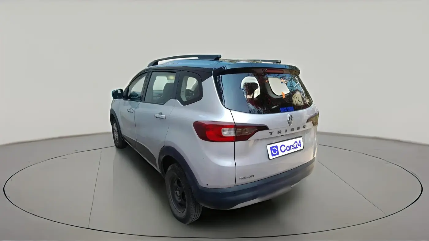 2022 Renault TRIBER RXT, Petrol, Manual, 25,241 km, exterior