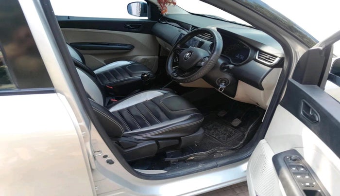 2022 Renault TRIBER RXT, Petrol, Manual, 25,241 km, interior