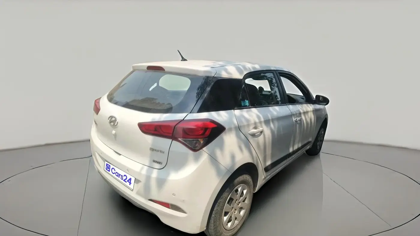 2016 Hyundai Elite i20 SPORTZ 1.2, Petrol, Manual, 1,98,199 km, exterior