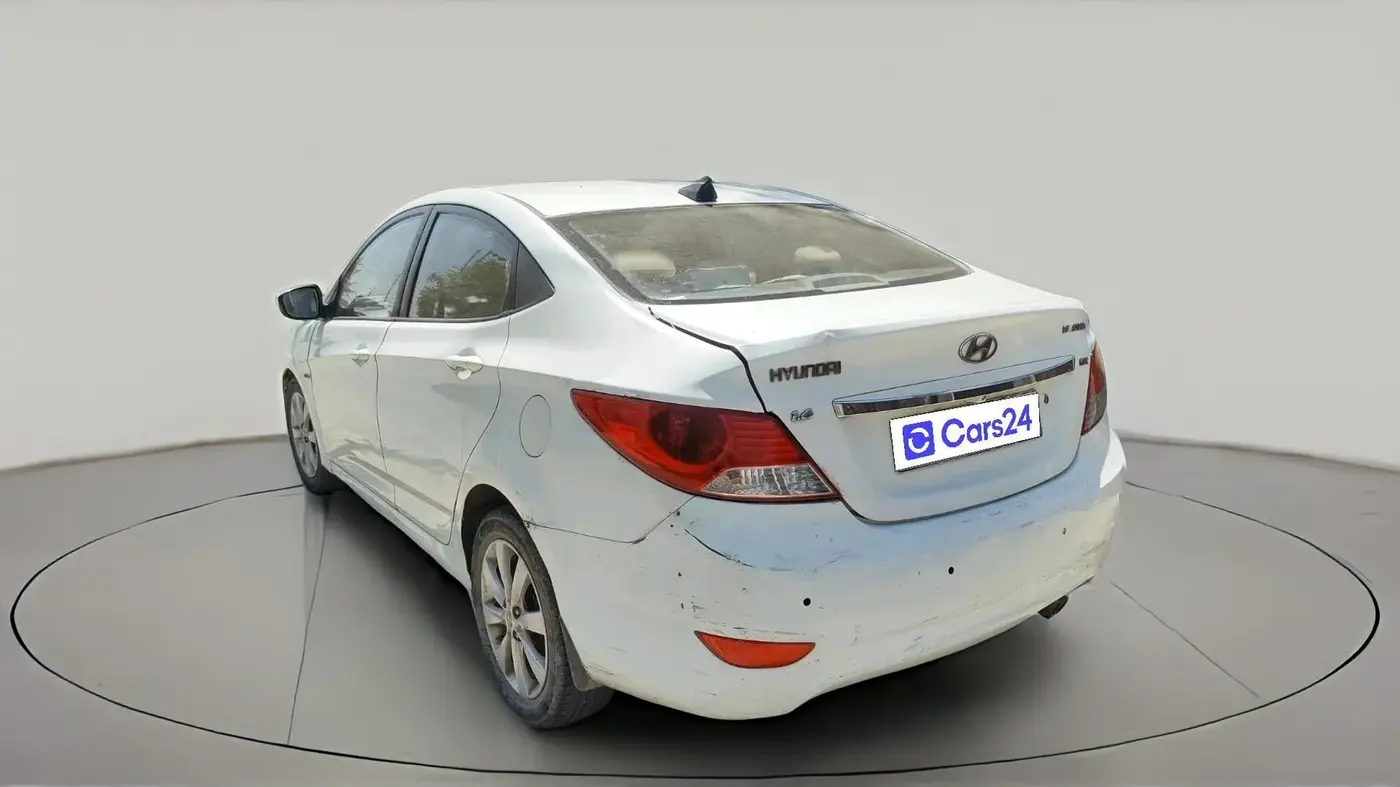 2011 Hyundai Verna FLUIDIC 1.6 VTVT SX, Petrol, Manual, 1,63,265 km, exterior