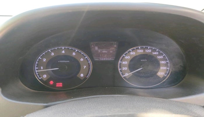 2011 Hyundai Verna FLUIDIC 1.6 VTVT SX, Petrol, Manual, 1,63,265 km, interior