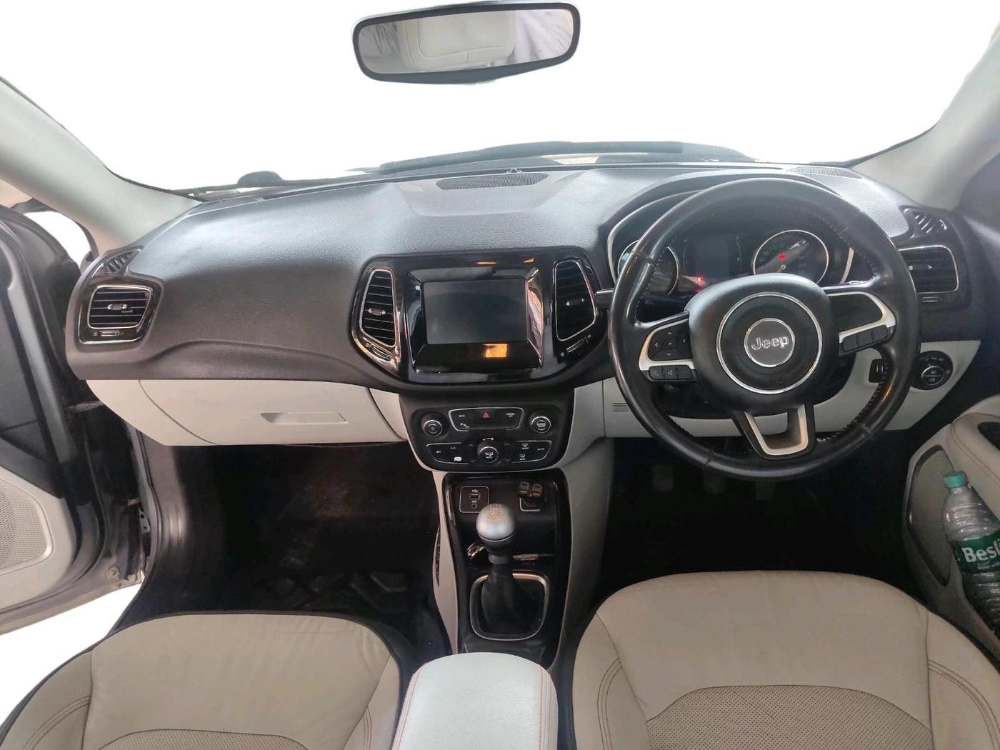 2018 Jeep Compass LIMITED 2.0 DIESEL, Diesel, Manual, 1,35,957 km, interior