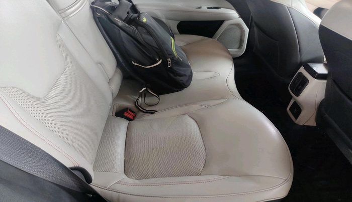 2018 Jeep Compass LIMITED 2.0 DIESEL, Diesel, Manual, 1,35,957 km, interior