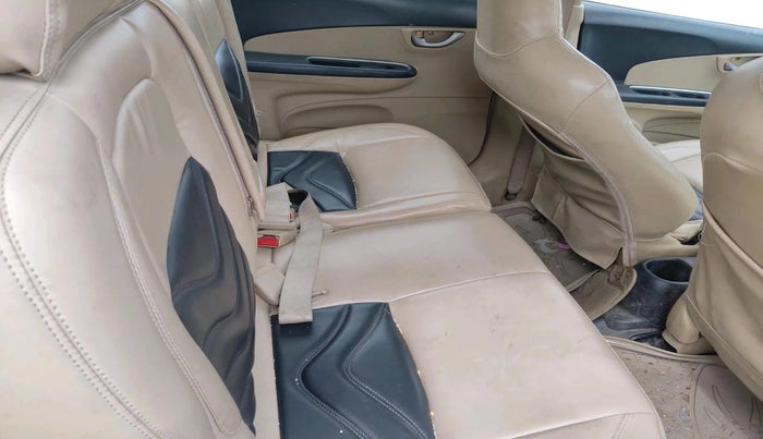 2014 Honda Mobilio 1.5L I-DTEC RS, Diesel, Manual, 93,192 km, interior