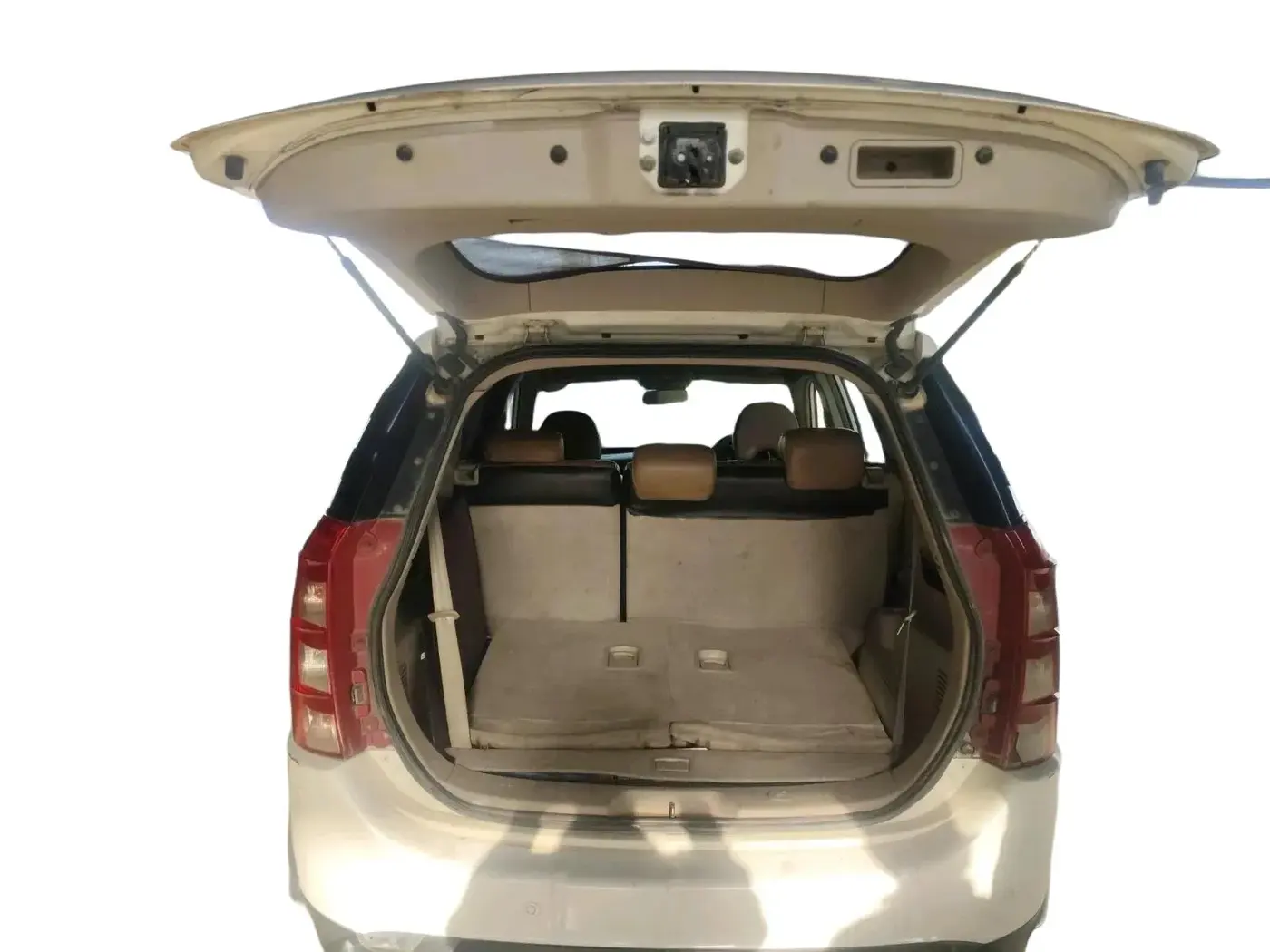 2015 Mahindra XUV500 W10 AWD, Diesel, Manual, 1,62,000 km, exterior