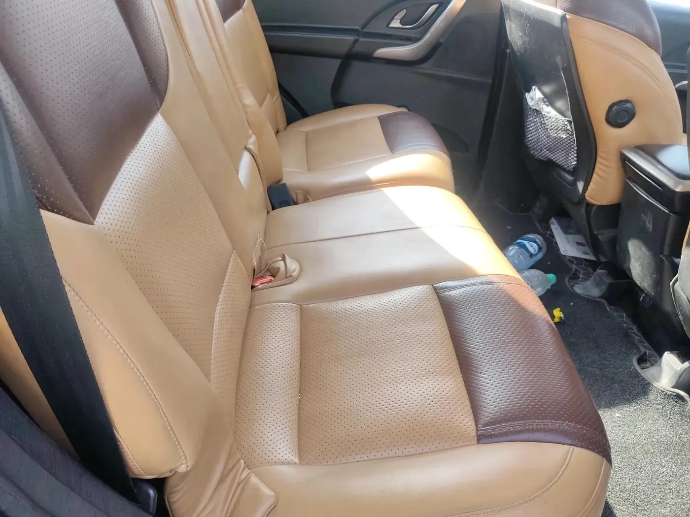 2020 Mahindra XUV500 W9 AT, Diesel, Automatic, 1,32,854 km, interior
