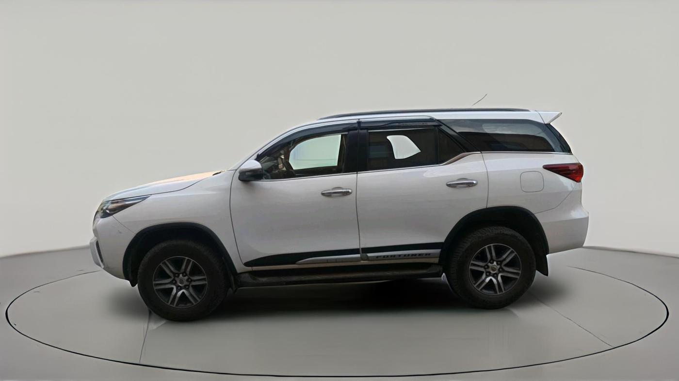 2019 Toyota Fortuner 2.8 4X2 AT, Diesel, Automatic, 86,160 km, exterior