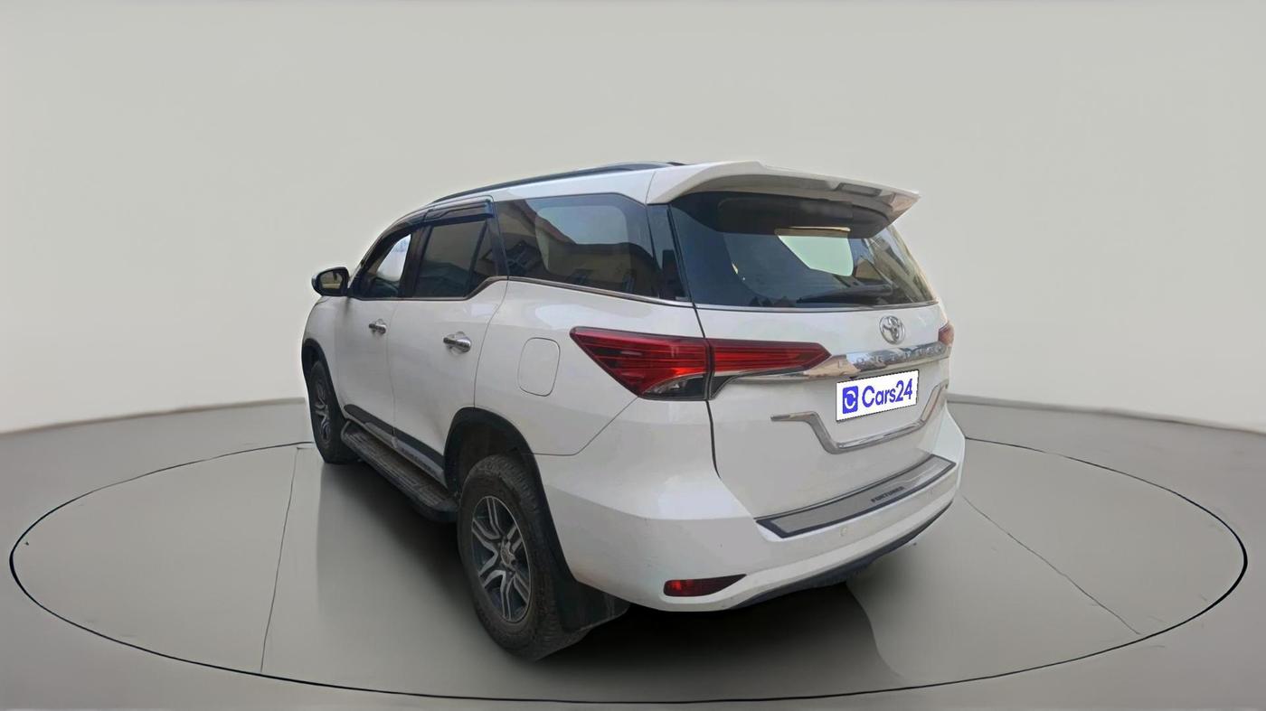 2019 Toyota Fortuner 2.8 4X2 AT, Diesel, Automatic, 86,160 km, exterior