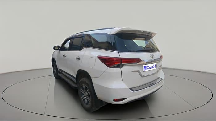 2019 Toyota Fortuner 2.8 4X2 AT, Diesel, Automatic, 86,160 km, exterior