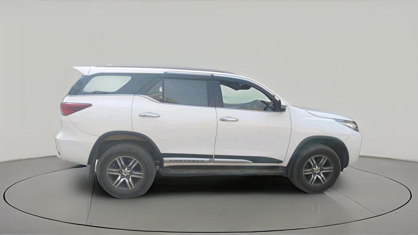 2019 Toyota Fortuner 2.8 4X2 AT, Diesel, Automatic, 86,160 km, exterior
