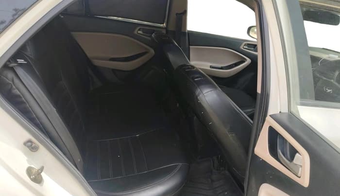 2017 Hyundai Elite i20 MAGNA EXECUTIVE 1.2, CNG, Manual, 1,69,008 km, interior