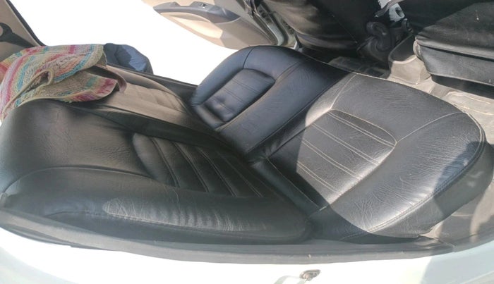 2013 Hyundai i10 MAGNA 1.2, Petrol, Manual, 1,23,871 km, interior