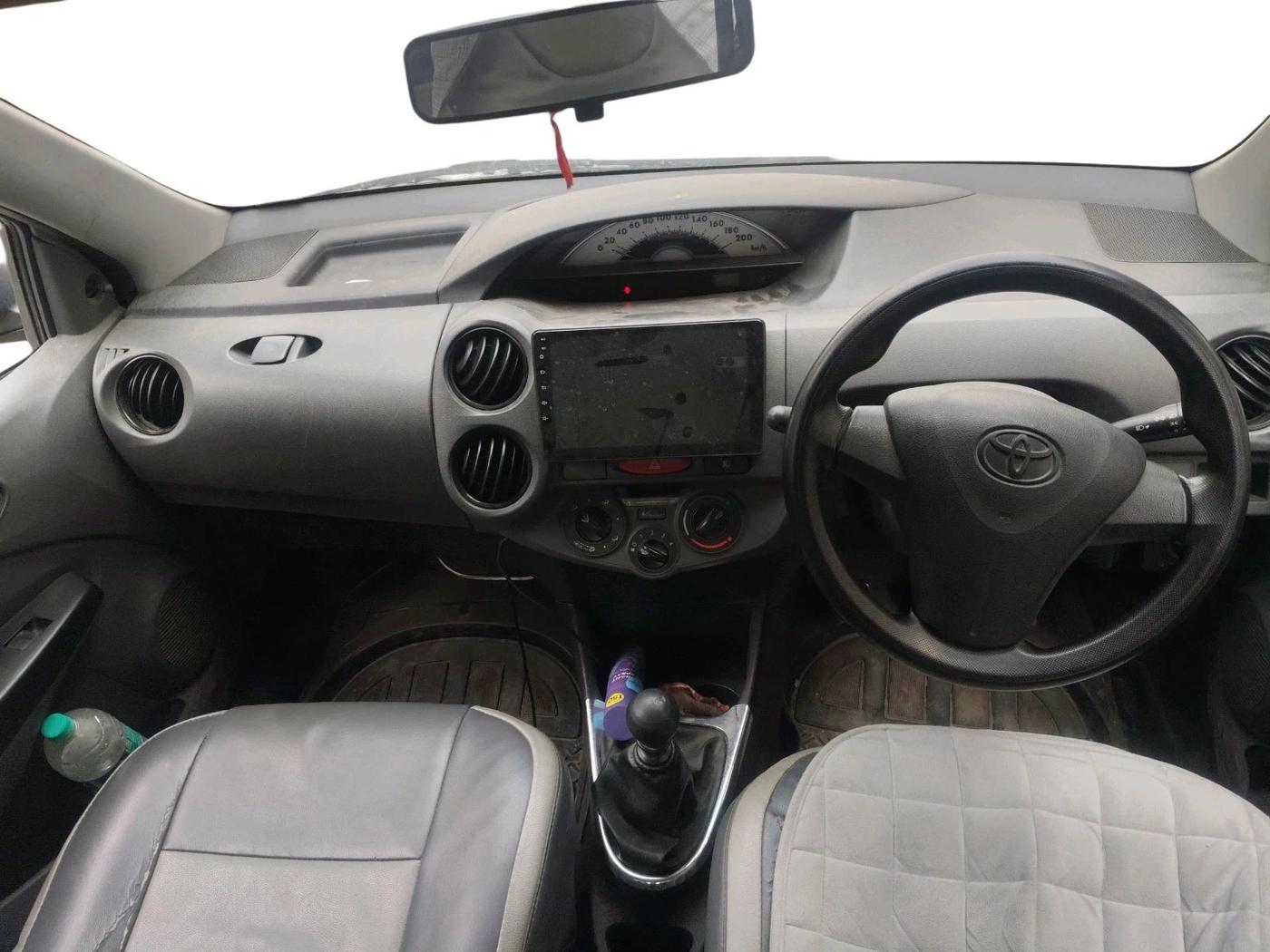 2012 Toyota Etios Liva GD, Diesel, Manual, 1,71,565 km, interior