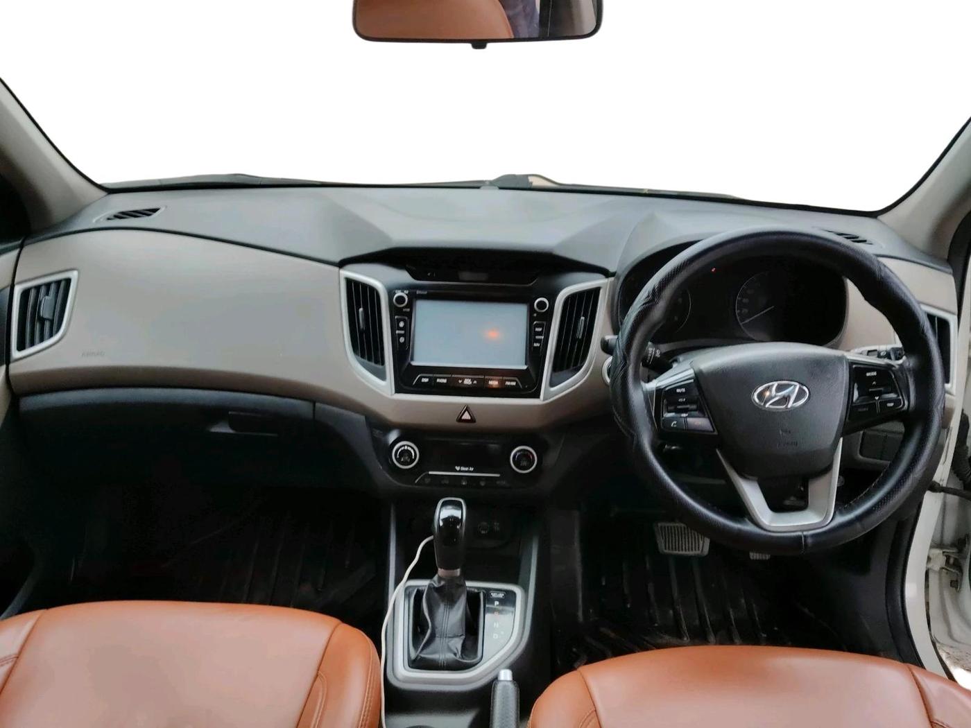 2016 Hyundai Creta SX PLUS AT 1.6 DIESEL, Diesel, Automatic, 1,22,655 km, interior