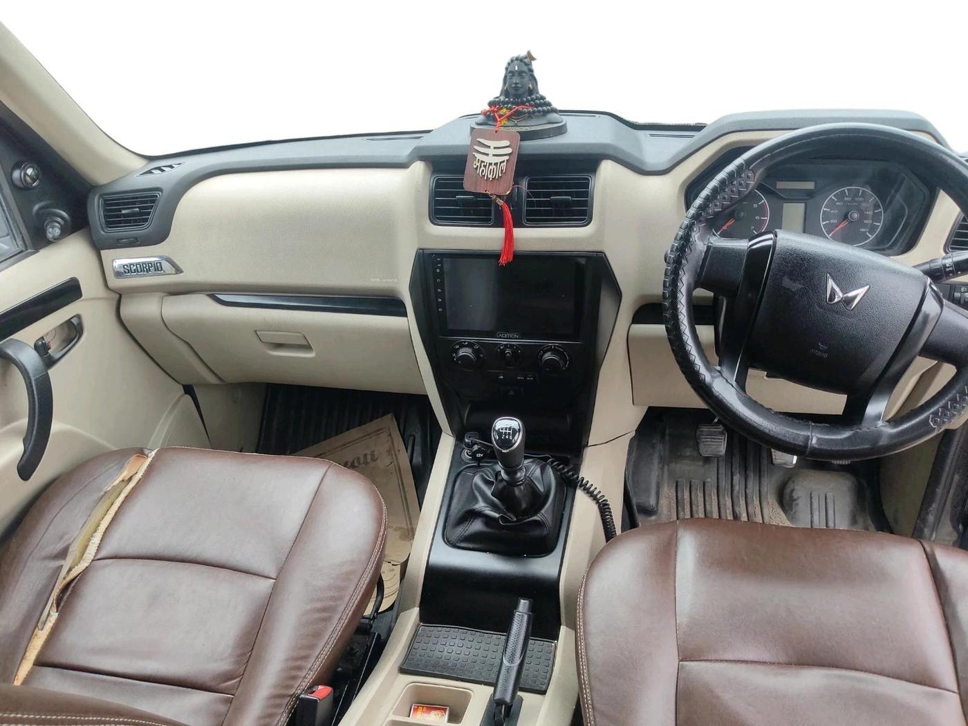 2023 Mahindra SCORPIO CLASSIC S 9STR, Diesel, Manual, 83,636 km, interior