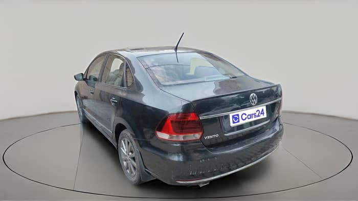 2018 Volkswagen Vento HIGHLINE PLUS 1.5 AT 16 ALLOY, Diesel, Automatic, 1,39,607 km, exterior