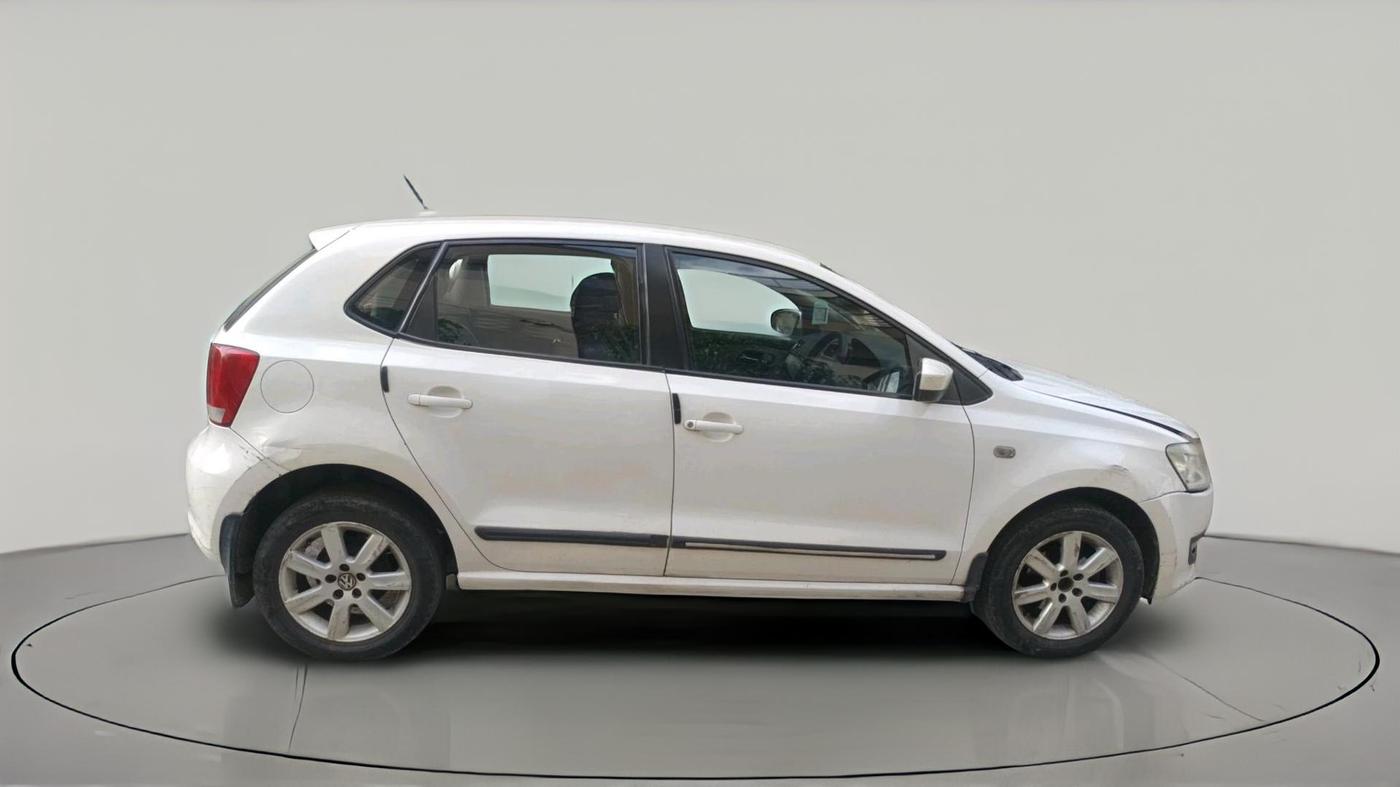 2011 Volkswagen Polo HIGHLINE1.2L, Petrol, Manual, 1,33,301 km, exterior