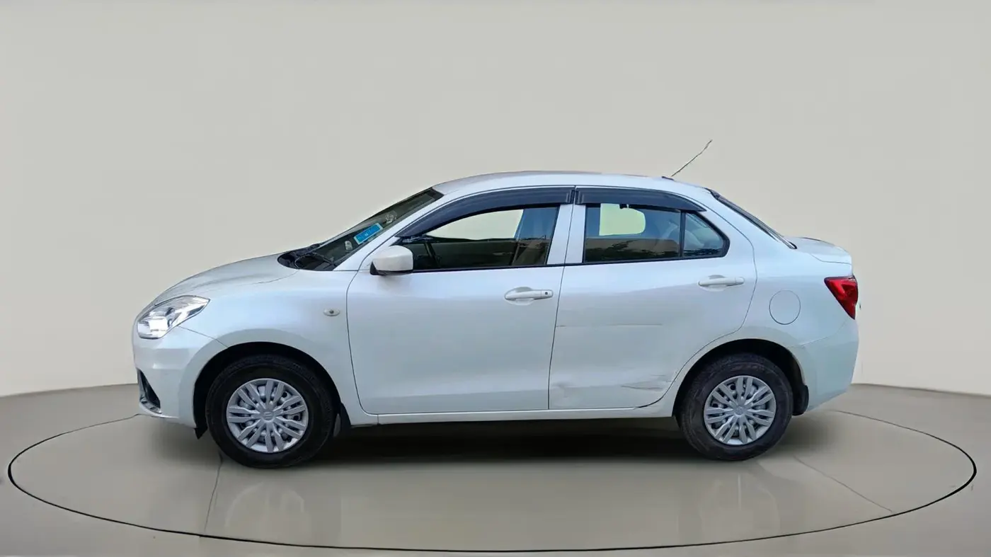 2022 Maruti Dzire LXI, Petrol, Manual, 65,563 km, exterior
