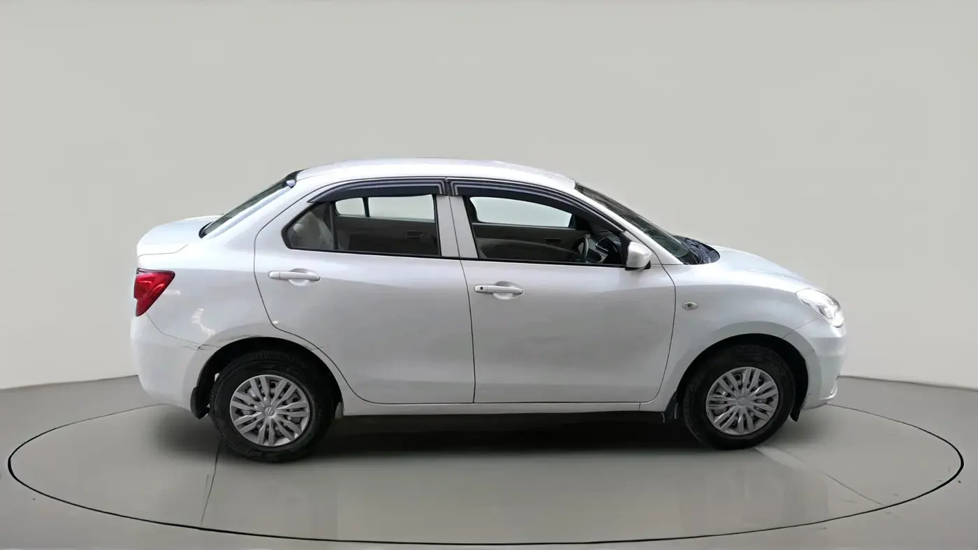 2022 Maruti Dzire LXI, Petrol, Manual, 65,563 km, exterior