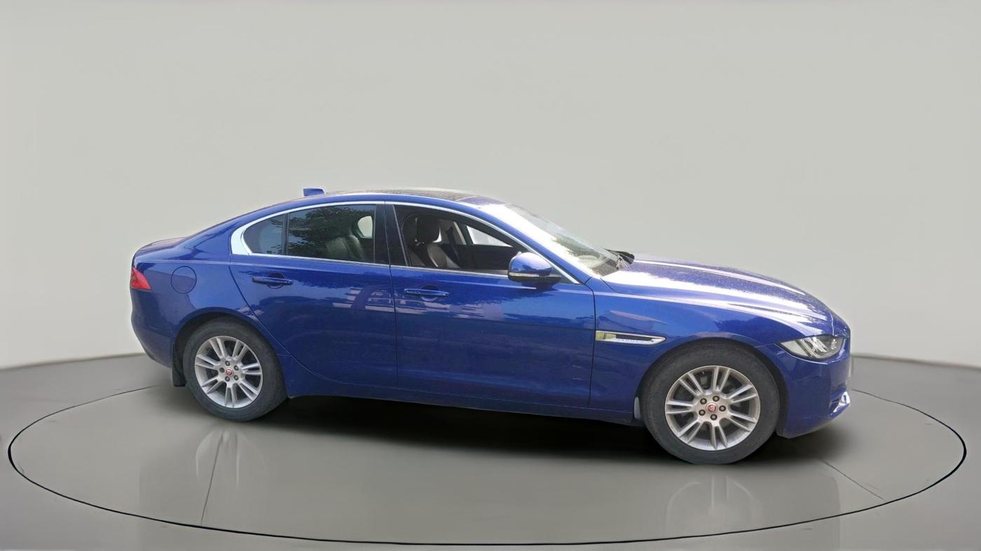 2018 Jaguar XE PORTFOLIO DIESEL, Diesel, Automatic, 84,280 km, exterior
