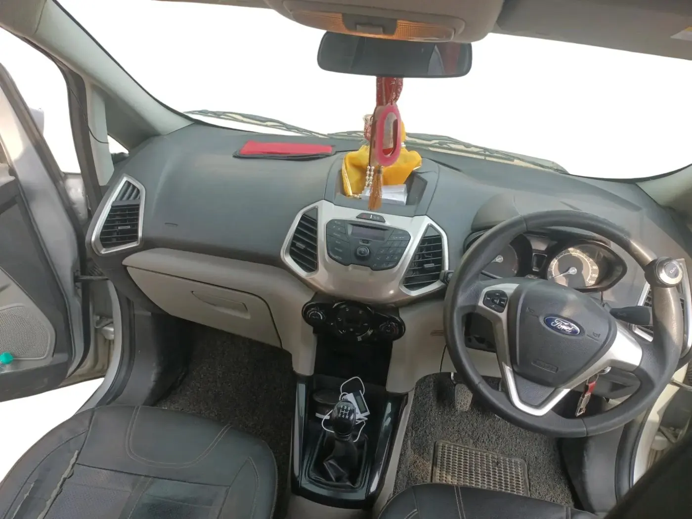2016 Ford Ecosport TREND+ 1.5L DIESEL, Diesel, Manual, 1,30,552 km, interior