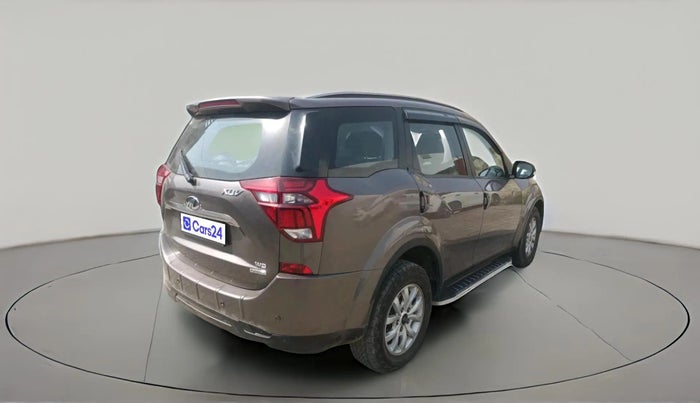 2021 Mahindra XUV500 W9 AT, Diesel, Automatic, 79,747 km, exterior