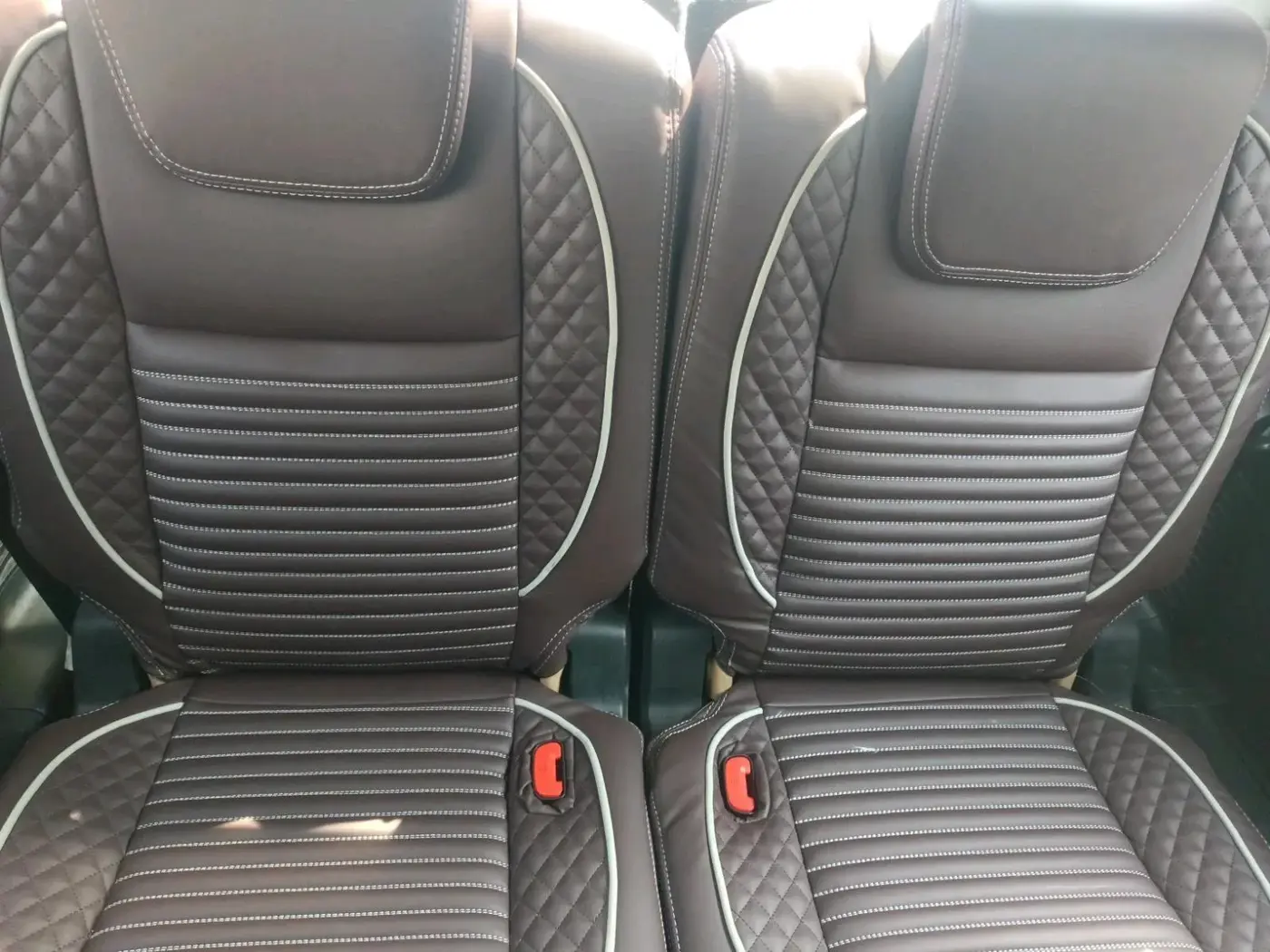 2021 Mahindra XUV500 W9 AT, Diesel, Automatic, 79,747 km, interior