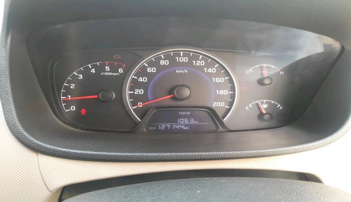 2015 Hyundai Grand i10 SPORTZ 1.1 CRDI, Diesel, Manual, 1,27,144 km, interior