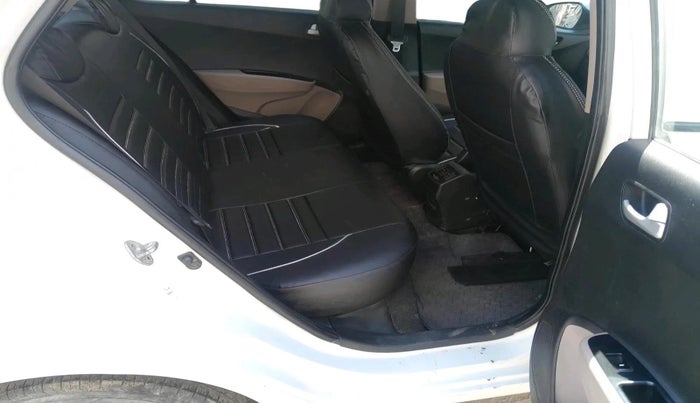 2015 Hyundai Grand i10 SPORTZ 1.1 CRDI, Diesel, Manual, 1,27,144 km, interior