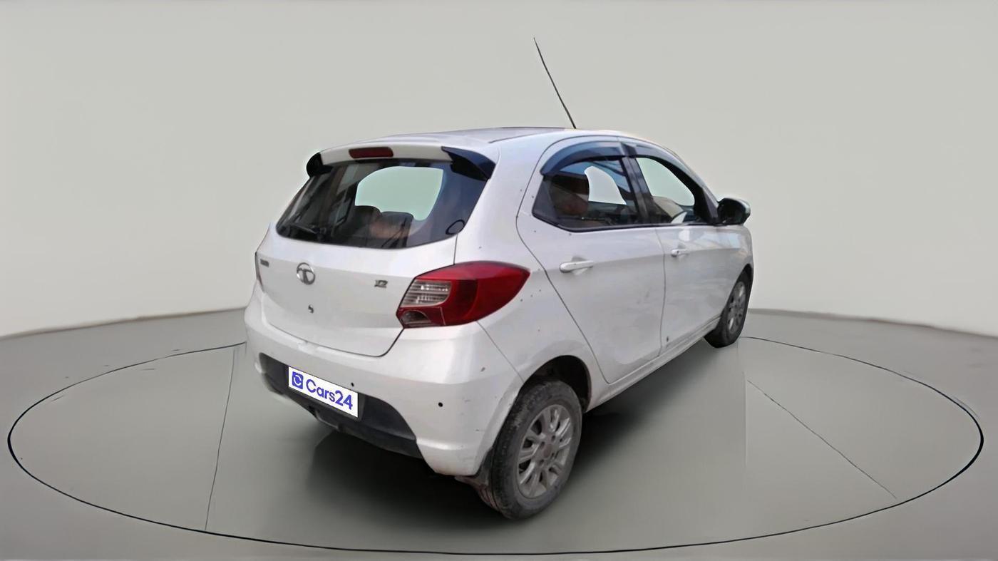 2017 Tata Tiago XZ PETROL, Petrol, Manual, 55,541 km, exterior