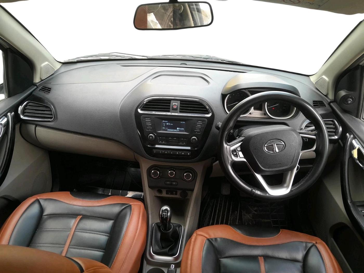 2017 Tata Tiago XZ PETROL, Petrol, Manual, 55,541 km, interior