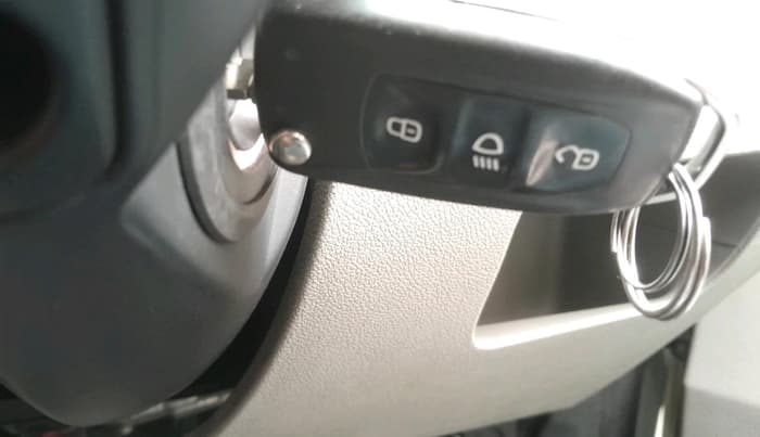 2017 Tata Tiago XZ PETROL, Petrol, Manual, 55,541 km, interior