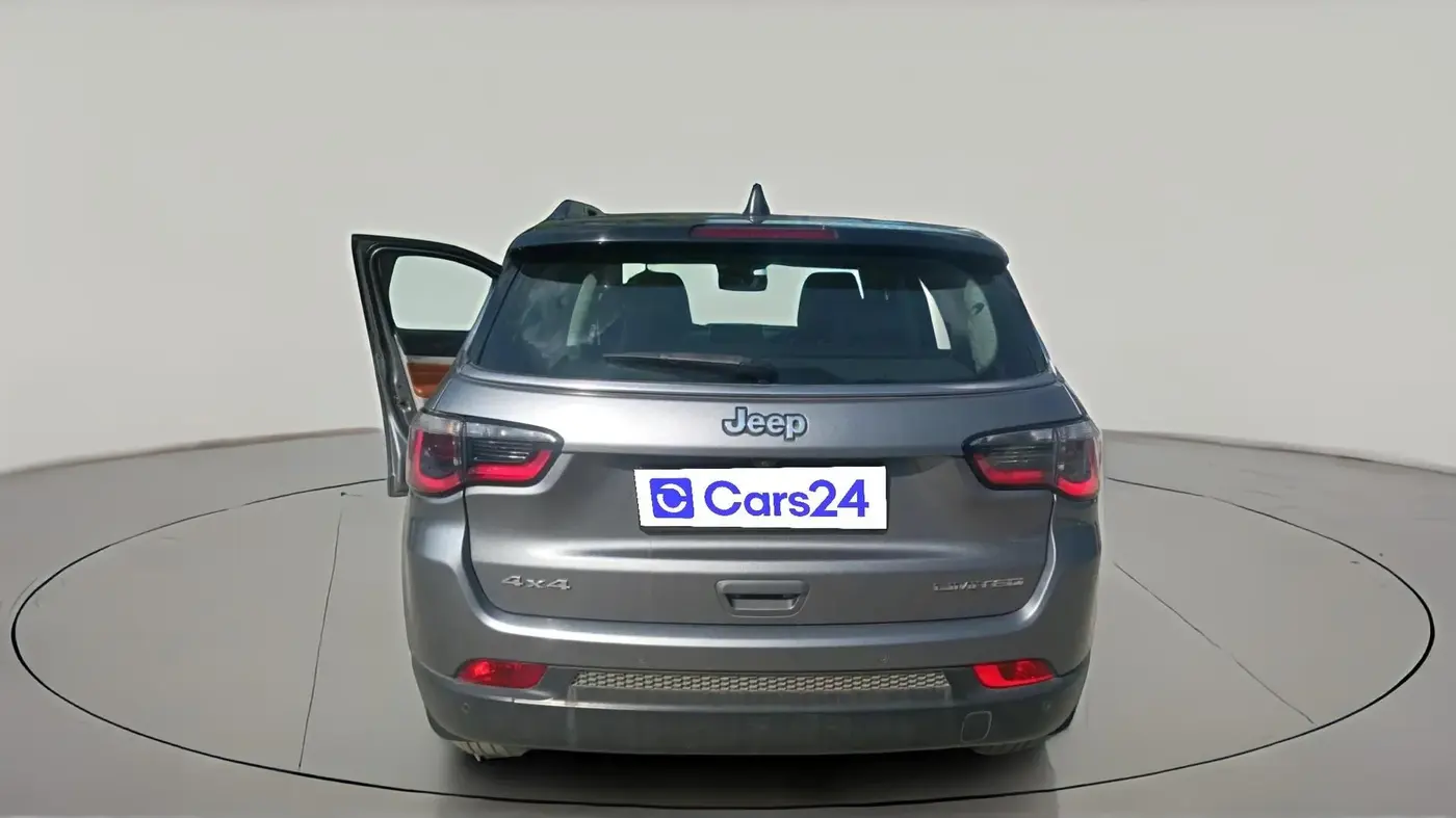 2021 Jeep Compass LIMITED (O) 2.0 DIESEL 4X4 AT, Diesel, Automatic, 1,04,891 km, exterior