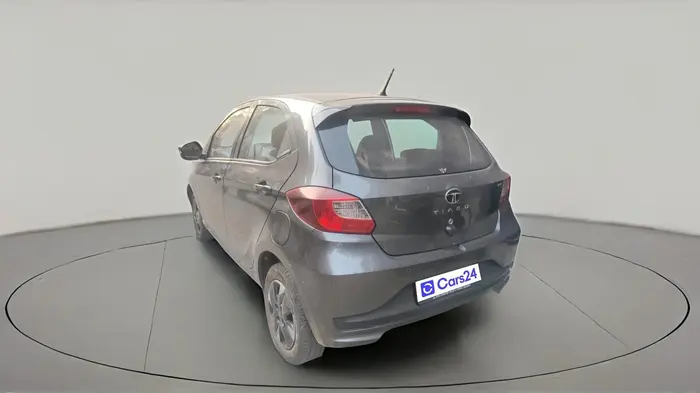 2025 Tata Tiago XT CNG, CNG, Manual, 30,362 km, exterior