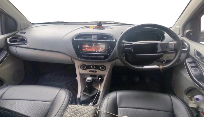 2025 Tata Tiago XT CNG, CNG, Manual, 30,362 km, interior