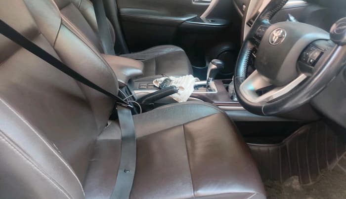 2018 Toyota Fortuner 2.8 4X2 AT, Diesel, Automatic, 1,81,686 km, interior