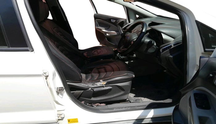 2016 Ford Ecosport TITANIUM 1.5L DIESEL, Diesel, Manual, 1,55,734 km, interior