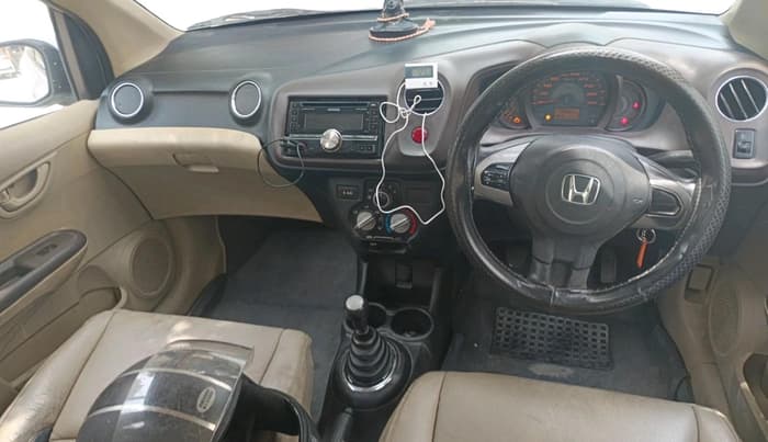 2013 Honda Amaze 1.2L I-VTEC S, Petrol, Manual, 1,79,963 km, interior