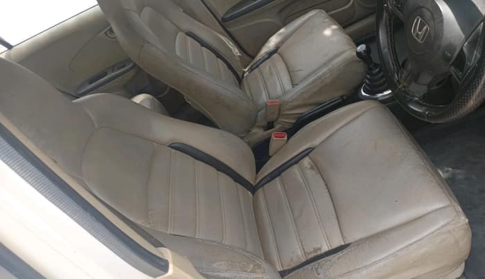 2013 Honda Amaze 1.2L I-VTEC S, Petrol, Manual, 1,79,963 km, interior