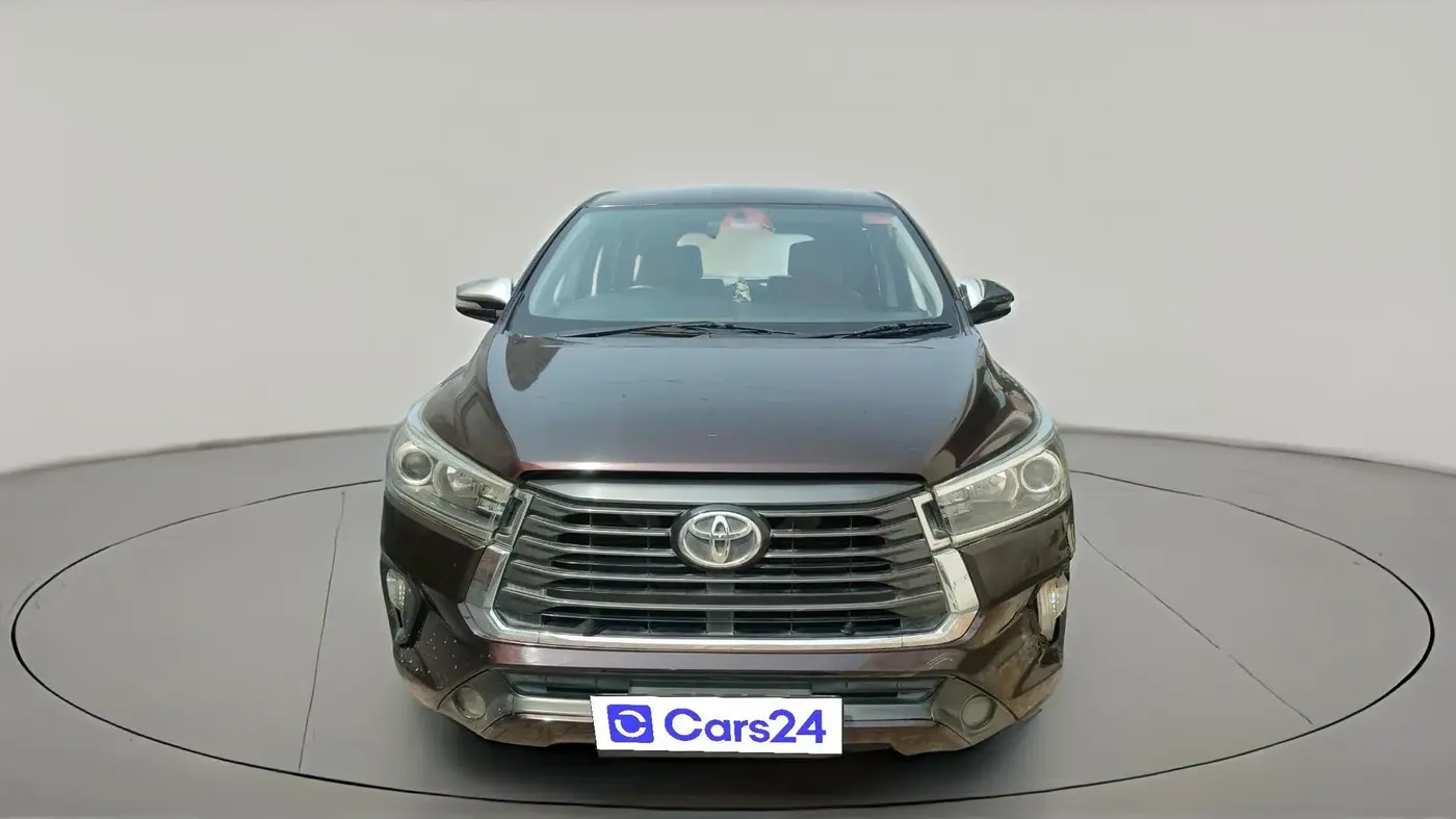 2016 Toyota Innova Crysta 2.4 ZX 7 STR, Diesel, Manual, 1,54,074 km, exterior
