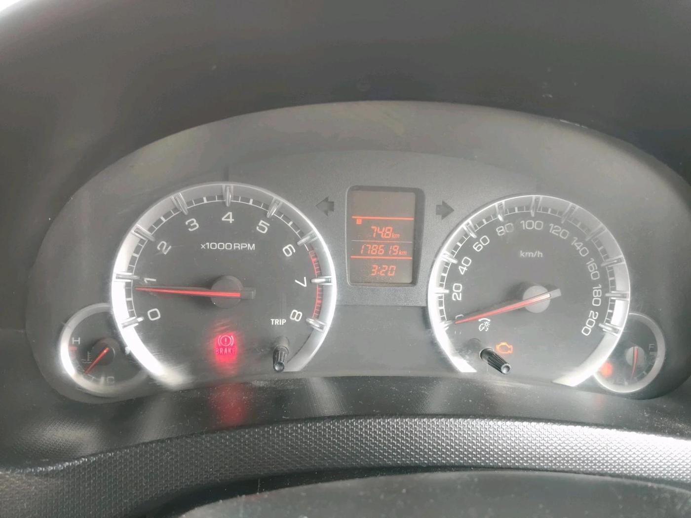 2014 Maruti Swift VXI, Petrol, Manual, 1,78,619 km, interior