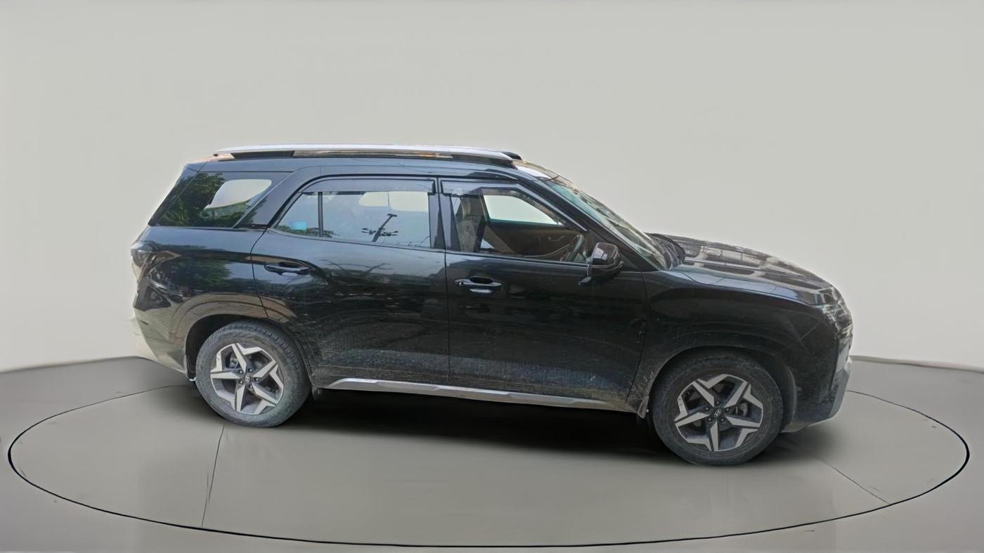 2025 Hyundai ALCAZAR Executive 7 STR 1.5 Turbo GDi Petrol MT, Petrol, Manual, 22,252 km, exterior