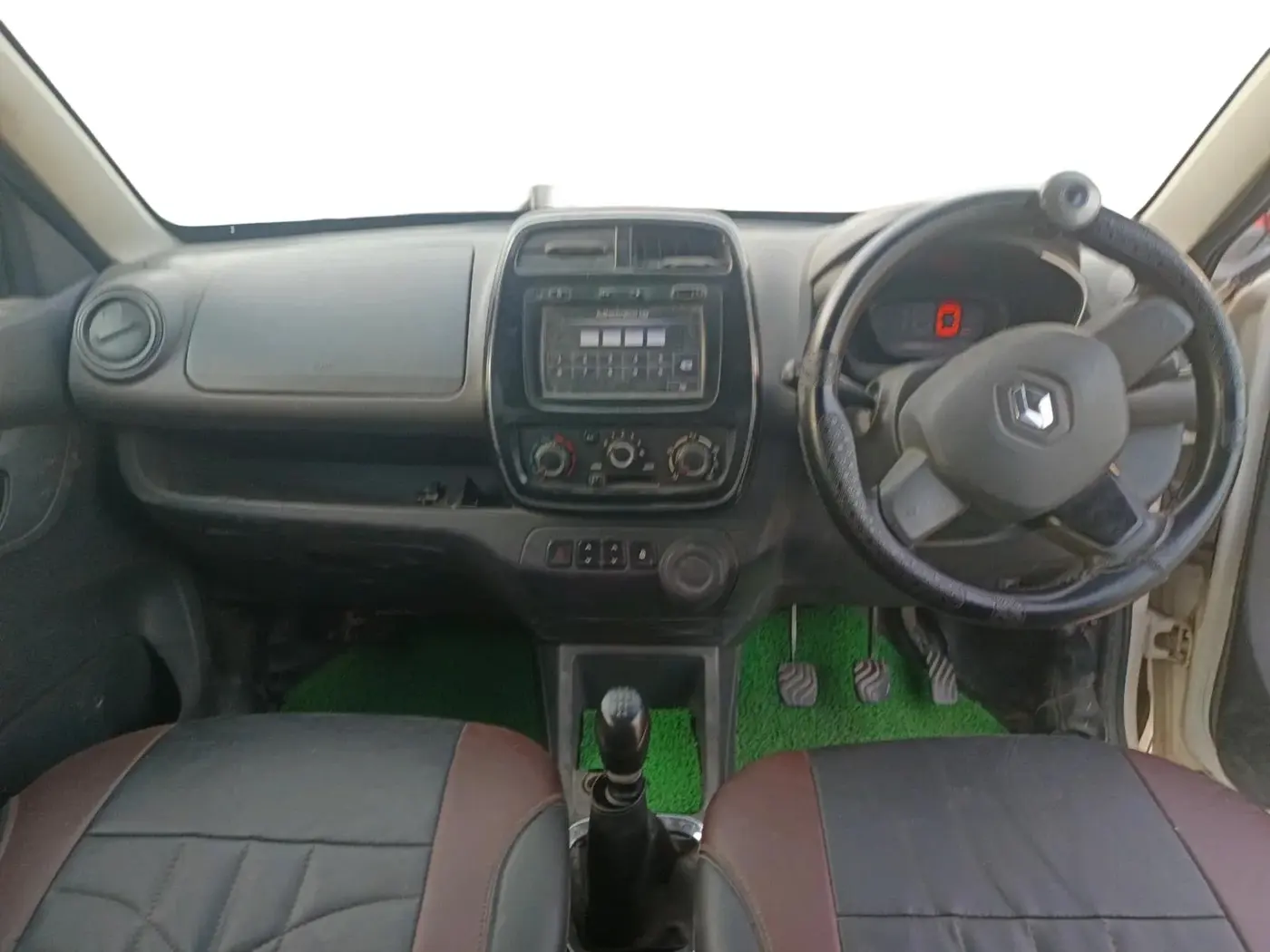 2016 Renault Kwid RXT 0.8, Petrol, Manual, 45,000 km, interior
