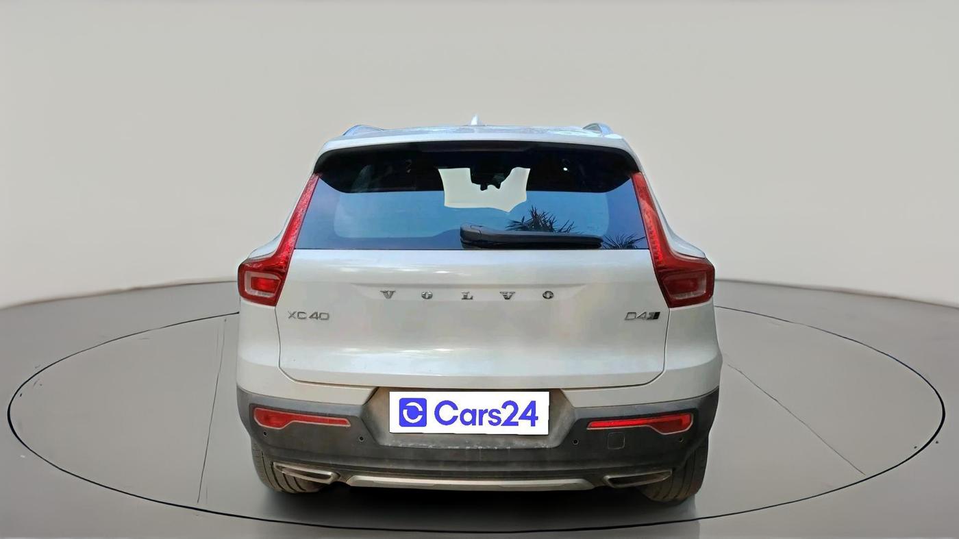2018 Volvo XC 40 D4 MOMENTUM, Diesel, Automatic, 50,365 km, exterior