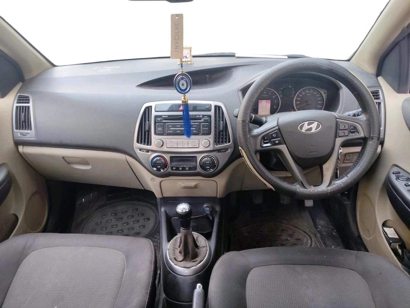 2012 Hyundai i20 SPORTZ 1.2, Petrol, Manual, 46,671 km, interior