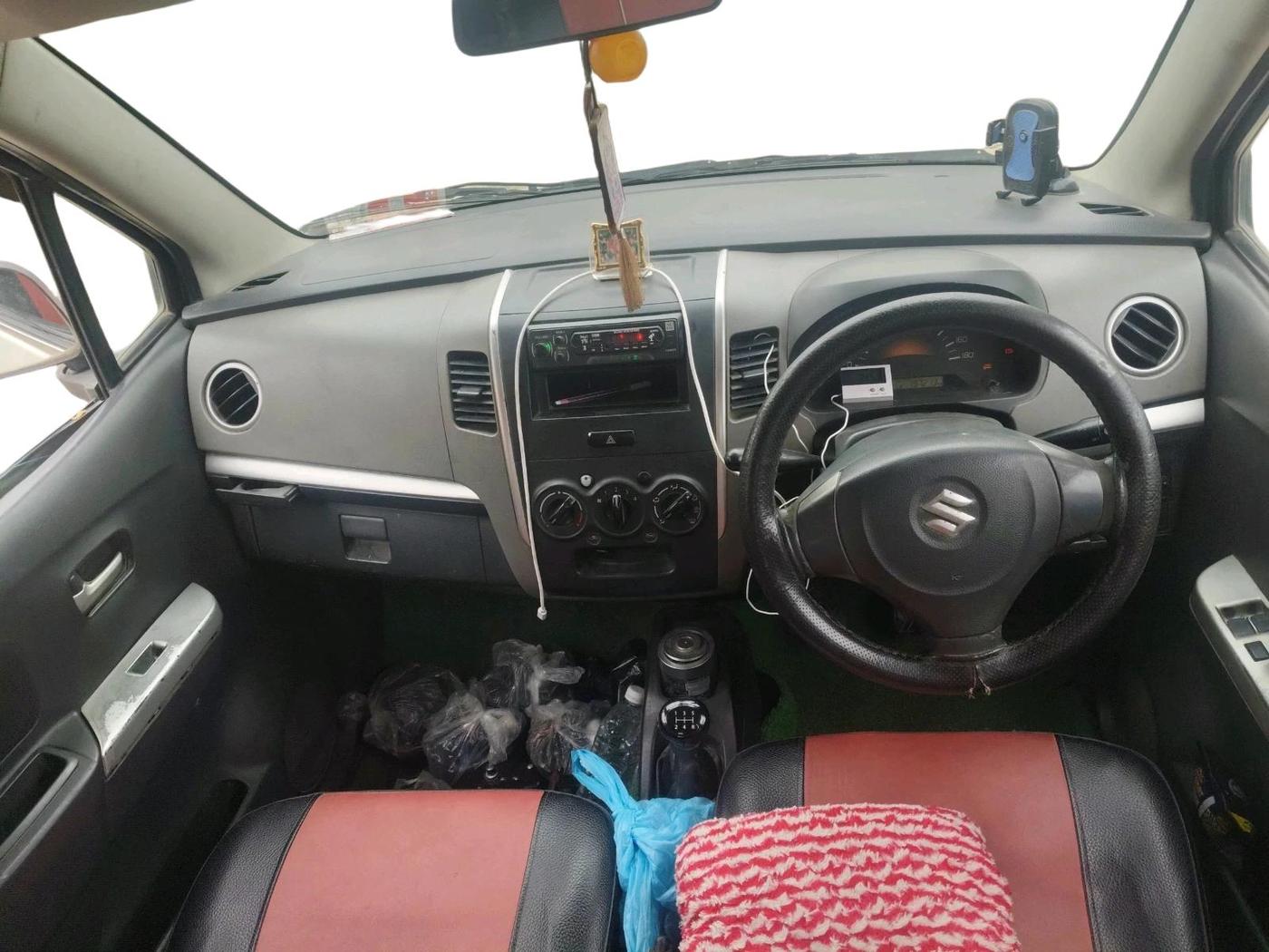 2012 Maruti Wagon R 1.0 LXI CNG, CNG, Manual, 1,97,213 km, interior