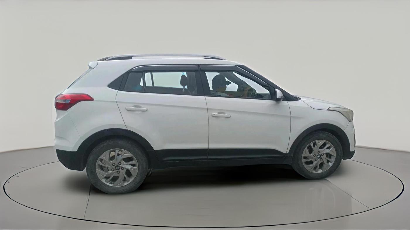 2017 Hyundai Creta E 1.6 PETROL, CNG, Manual, 2,14,994 km, exterior